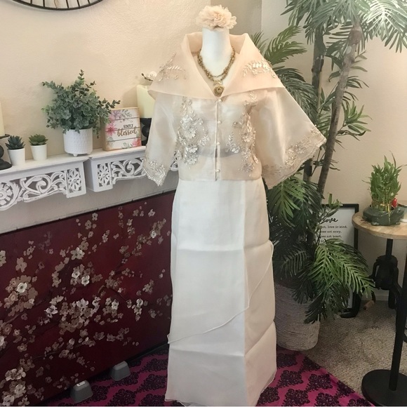 Cream Beige Piña Organza Maria Clara Filipiniana blouse w/ classic embroidery - Picture 16 of 17